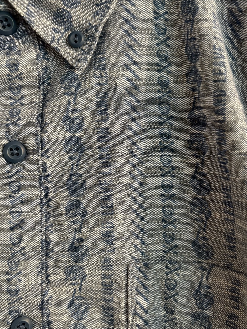 Hurley Men's Blue Short-Sleeve Button-Up Shirt tailored fit - Picture 3 of 6